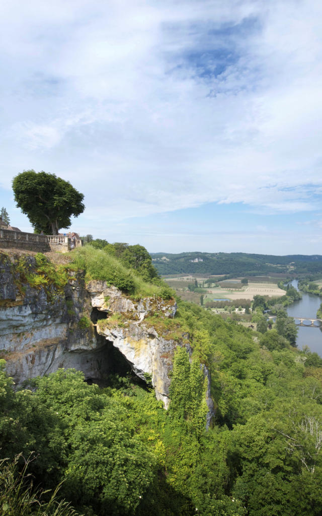 Vue sur la Vallée de la Dordogne depuis la Barre de Domme