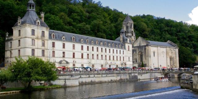 Abbaye de Brantôme, la venise verte de la Dordogne