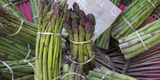 asperges sur le marché de Sarlat