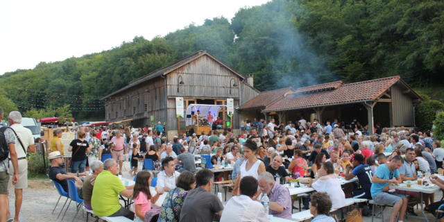 Marché gourmand de Saint Amand de Coly