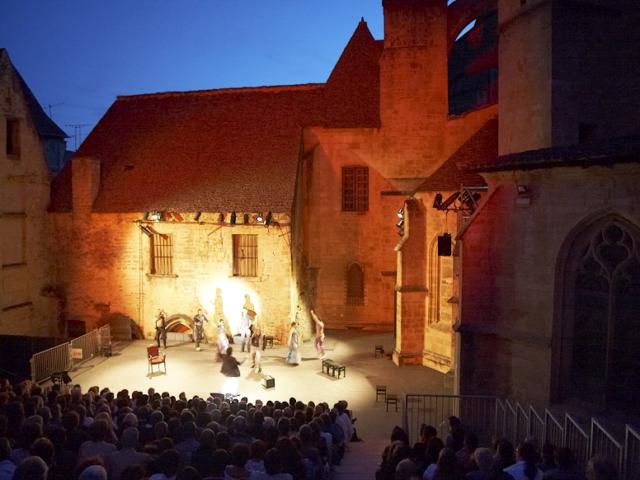 Festival des jeux et du theatre sarlat