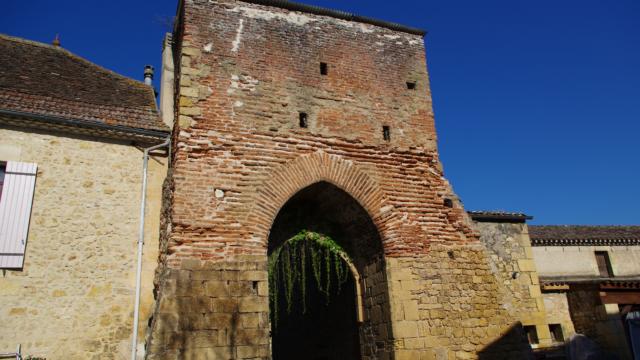 Ancienne porte de la Bastide de Lalinde