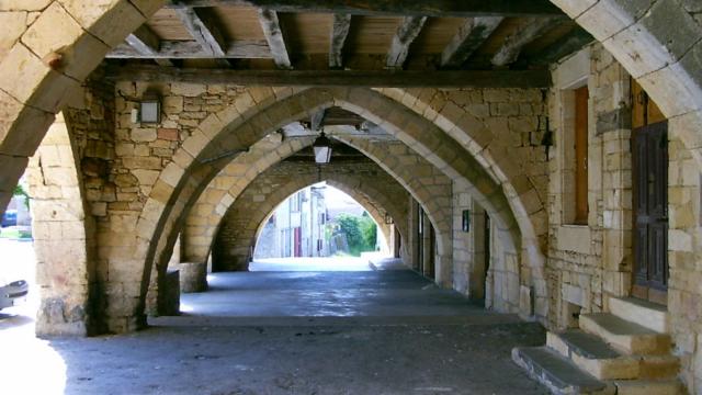 Maisons à arcades de Villefranche du Périgord