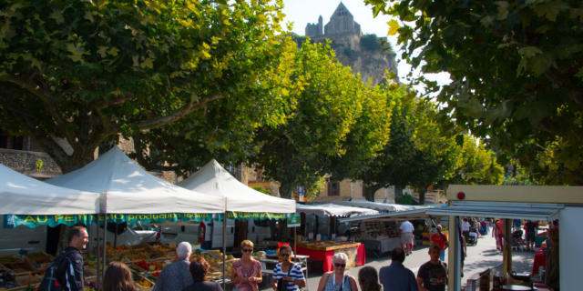 Marché de Beynac