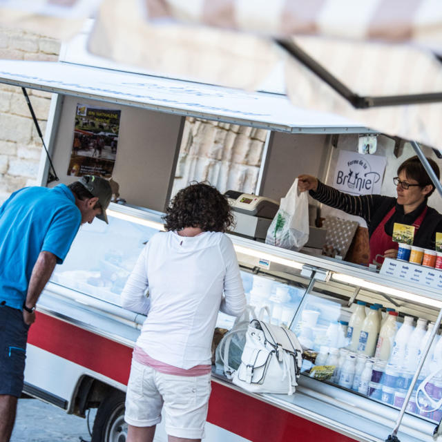 Marché de Sainte Nathalène