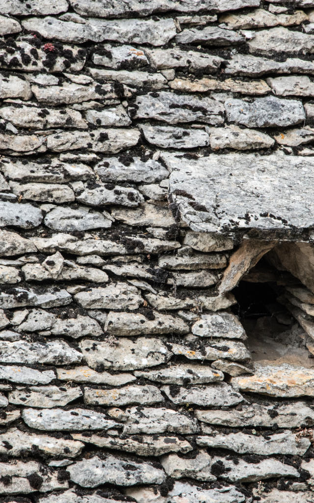 Toiture en lauze, caractéristique du Périgord Noir