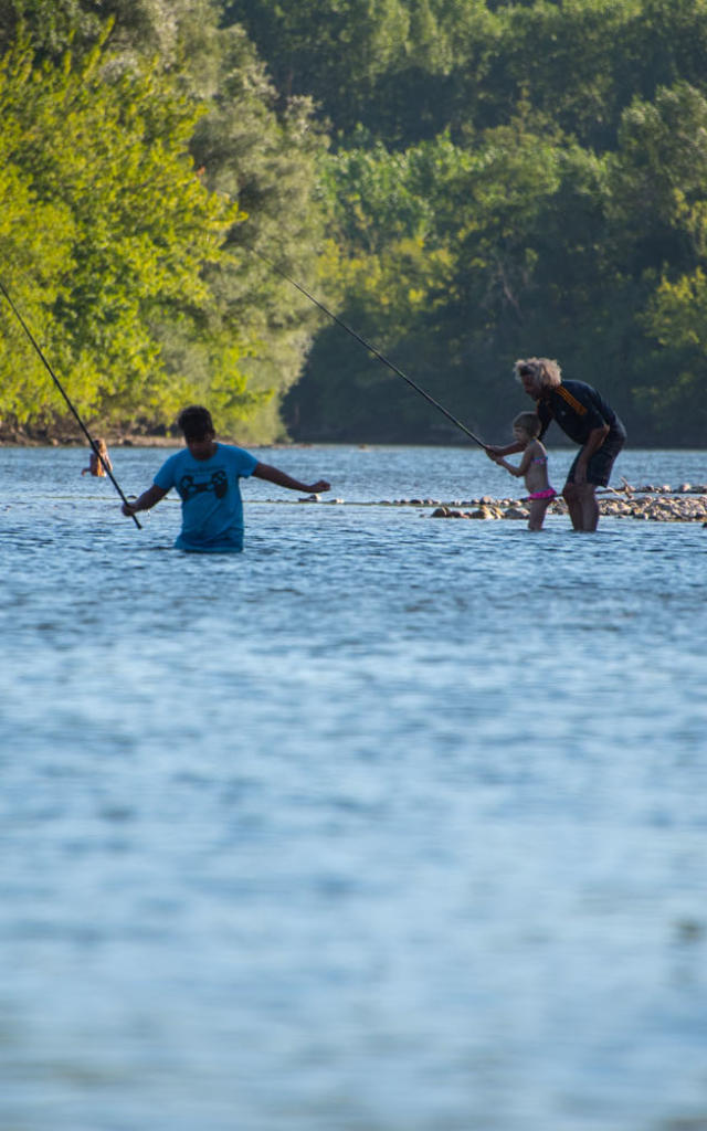 Pêche à la mouche dans la Dordogne