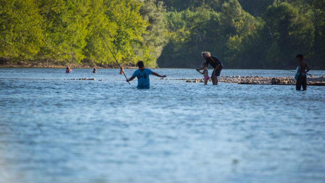 Pêche à la mouche dans la Dordogne