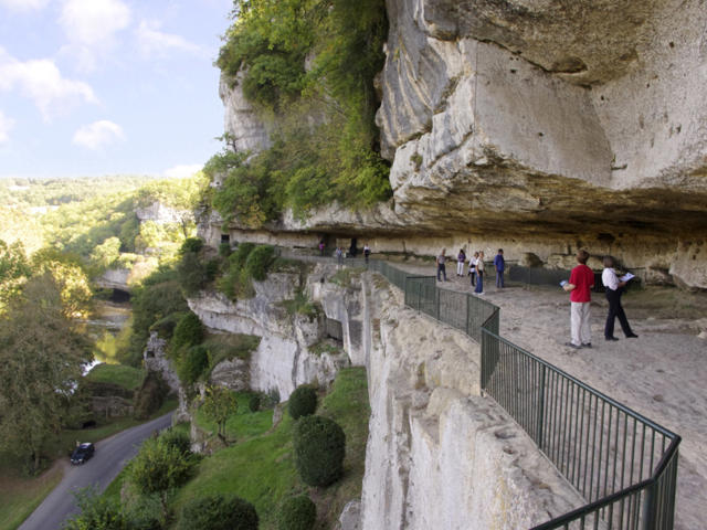 Village troglodytique de la Roque Saint-Christophe dans la Vallée de la Vézère