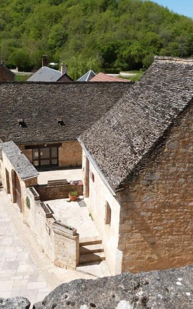 Maisons périgourdines à Saint Amand de Coly