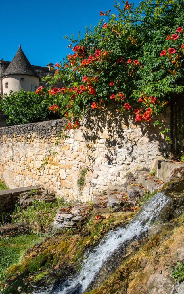 Source du château d'Aiguevive à Vincent de Cosse