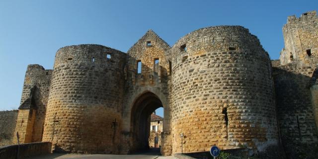 Porte des Tours à Domme