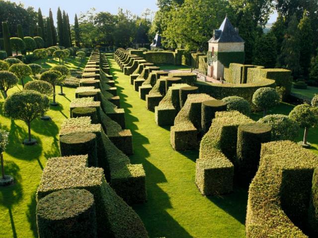 Les Jardins du Manoir d'Eyrignac à Salignac, Pays de Fenelon