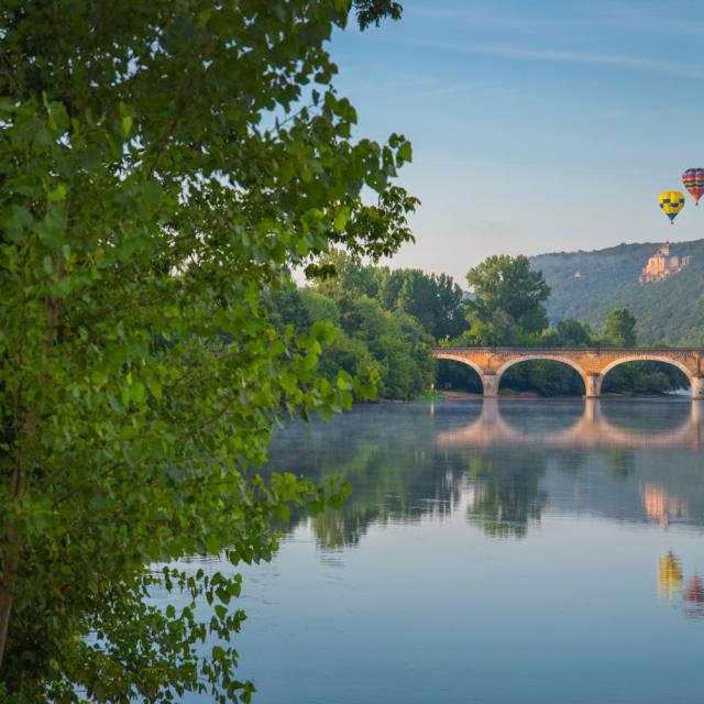 Montgolfières sur la Dordogne