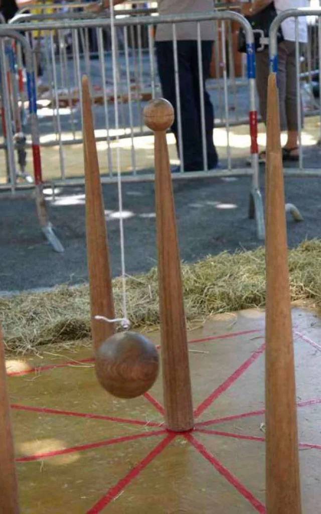 Le Rampeau : jeu traditionnel de La Ringueta à Sarlat