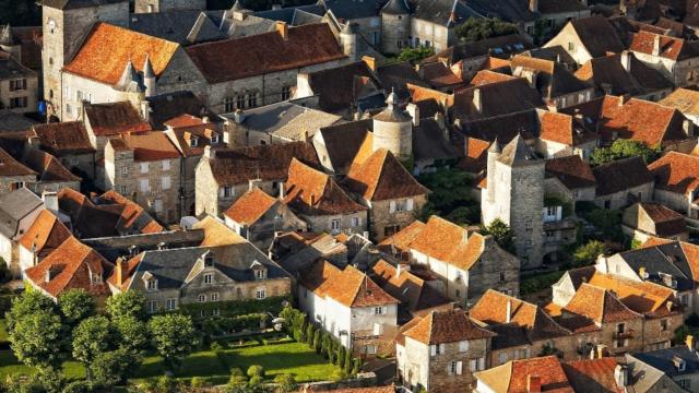 Vue aérienne de la ville de Martel, dans le département du Lot