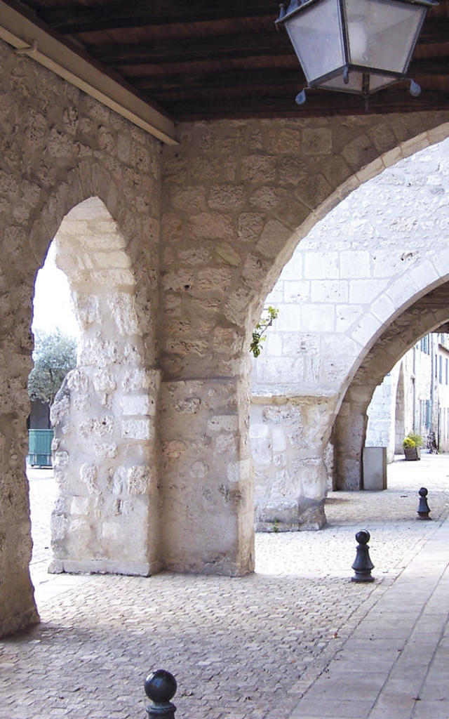 Bastide d'Eymet en Périgord pourpre