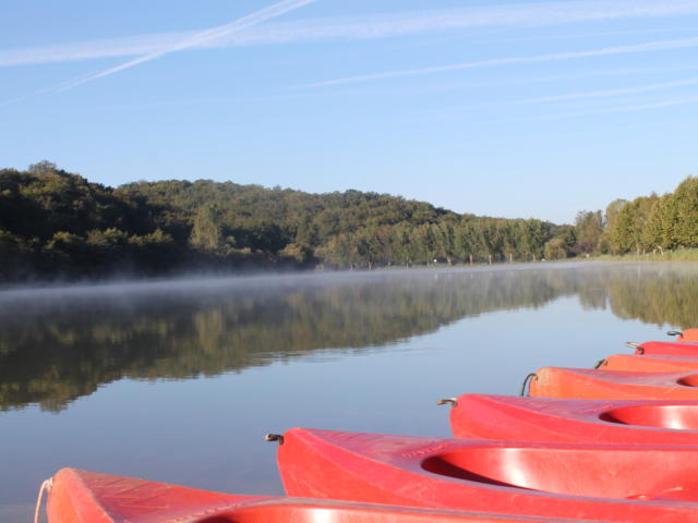 canoes sur l'etang de Tamnies