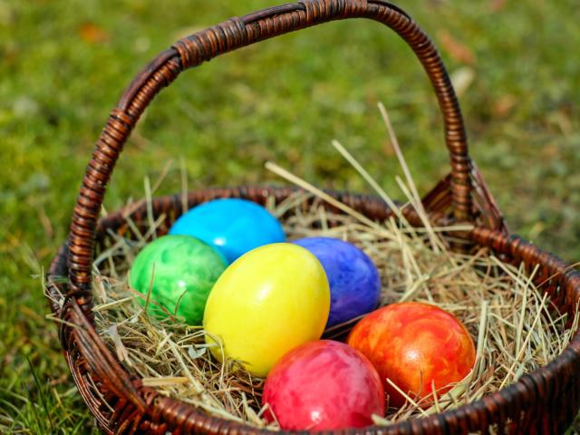 Chasse aux Oeufs De Pâques à Sarlat