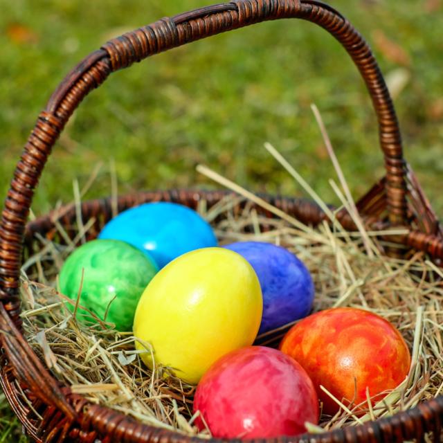 Chasse aux Oeufs De Pâques à Sarlat