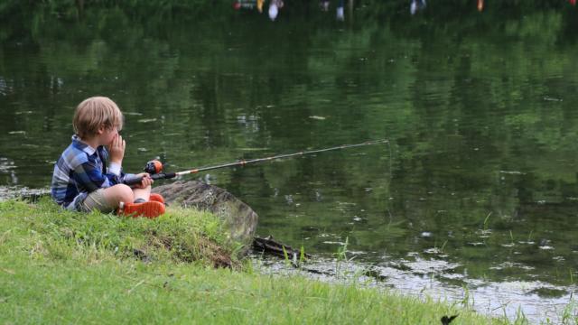 Pecher sur les bords de la Dordogne