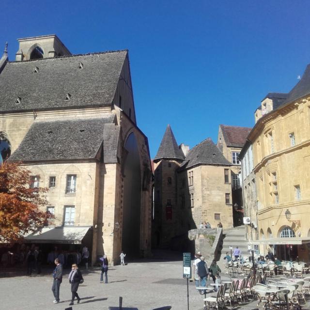 Place de la liberté à Sarlat