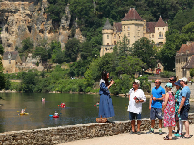 Les Enigmes d'Eliette, visite insolite de la Roque-Gageac