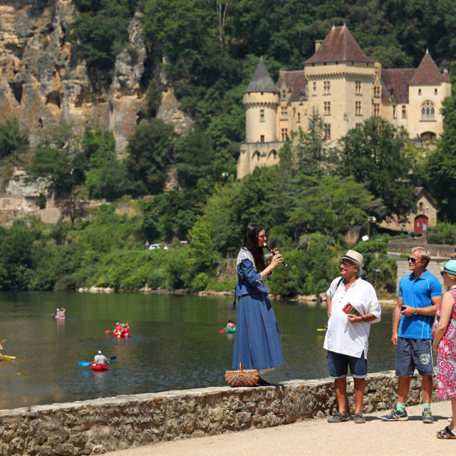 Les Enigmes d'Eliette, visite insolite de la Roque-Gageac