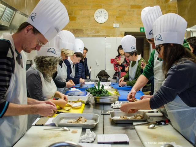 Stage de cuisine pendant la fête de la truffe à SarlatTruffe Sarlat1