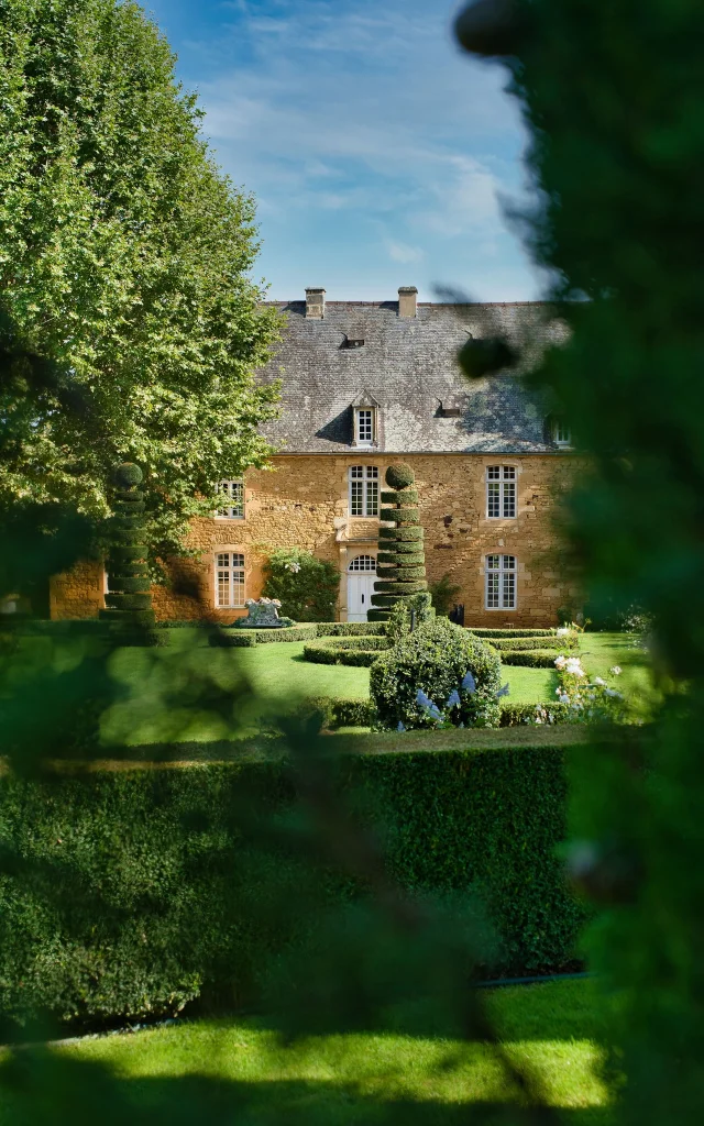 eyrignac-aerial-studio.jpg