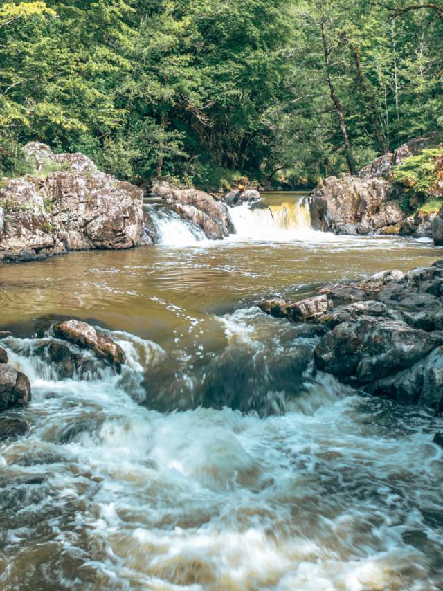 Gorges-de-lAuvezere-2-@lesdroners.jpg