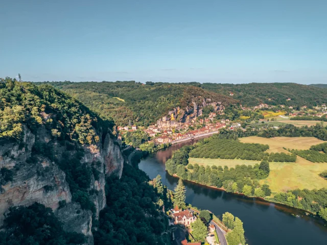 panorama-et-plus-beaux-villages-de-France-vallee-Dordogne-@lesdroners.jpg